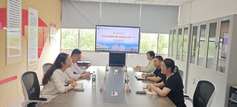 为深化校地联动